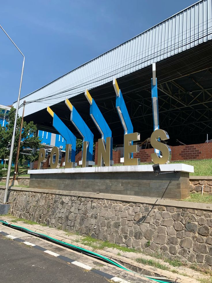 Kampus Polines